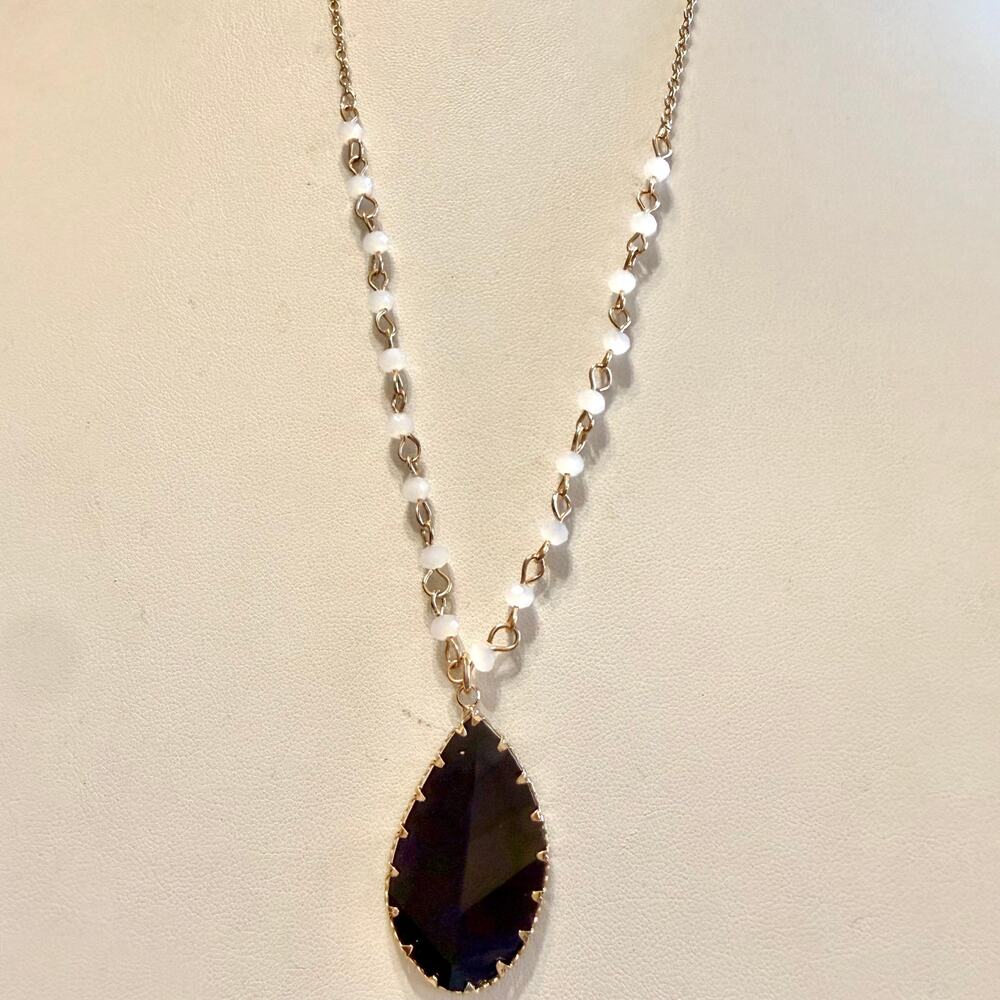 Plunder Black Leaf Pendant Gold Tone Necklace - Picture 8 of 8